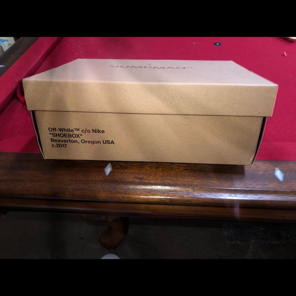 Off-White Air Jordan Chicago 1 Pre-Owned 3,750$ - Picture 5 of 16